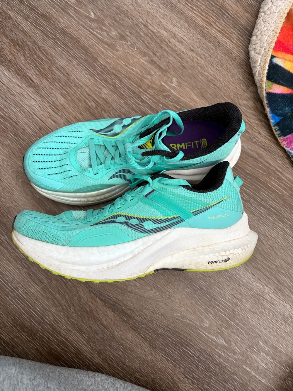 Saucony Tempus Women's Teal/Black Running Shoes - Tempus